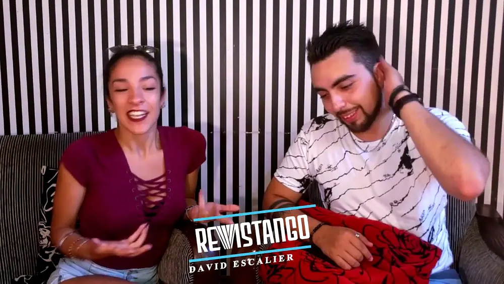 Video thumbnail for 2/2 Clarisa Aragón & Jonathan Saavedra | Mil años de Abrazo | Entrevista | REVISTANGO