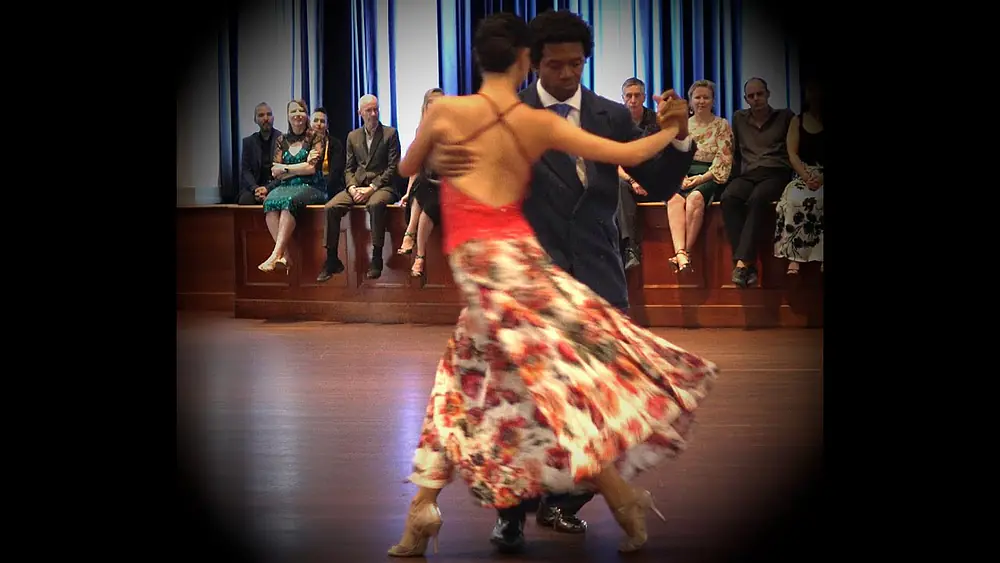 Video thumbnail for Silvini Tse y Julio Alvarez Brisbane Moonlight Tango Festival Dance Performance 2