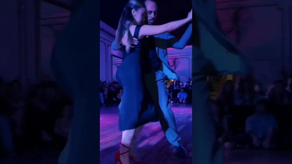 Video thumbnail for Pablo Rodríguez & Ornella Simonetto, bailando al piso, Follow @tangoexpo #tango #tangoargentino