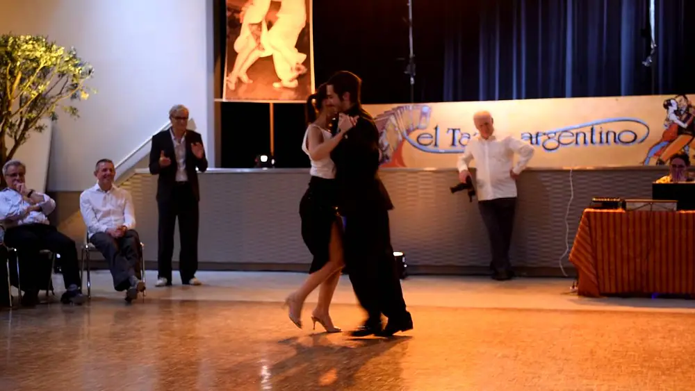 Video thumbnail for Haris Mihail & Malika Pitou-Nicolier : Orléans milonga de printemps 5/5