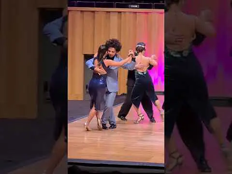 Video thumbnail for Gaby Mataloni y Vinicius Souza - 2da Ronda clasificatoria Mundial de Tango 2023 tema 3