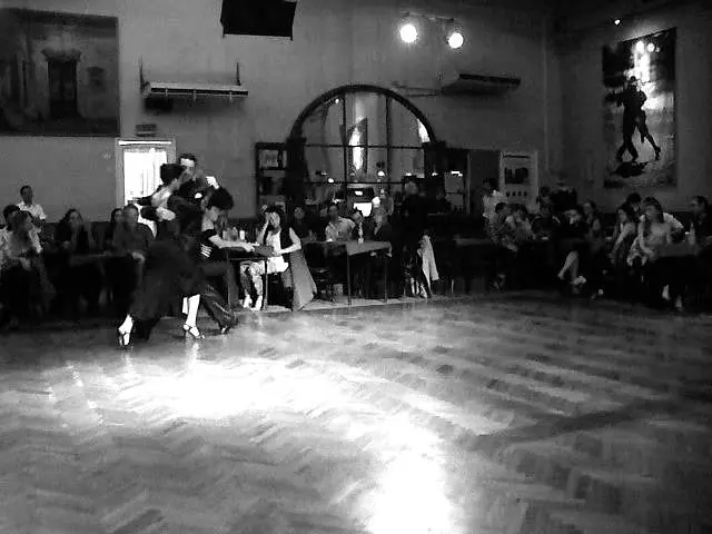 Video thumbnail for Marcos Pereira y Florencia Borgnia en Soho tango 1