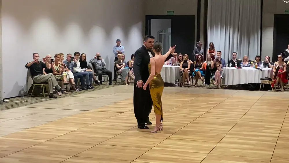 Video thumbnail for Tekla Gogrichiani & Julio Saavedra (4/4) - Seguime, Si Podes | Tango Libre 2021