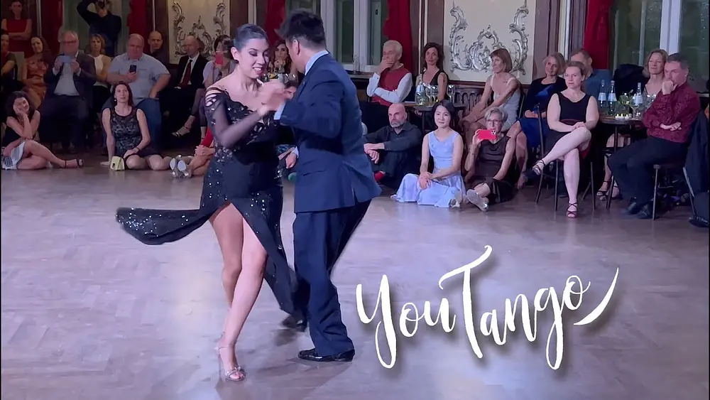 Video thumbnail for Roxana Suarez & Sebastian Achaval - Vals "Pabellón De Las Rosas"