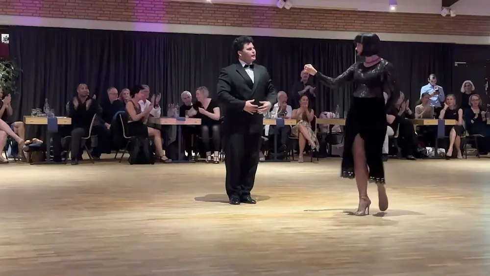 Video thumbnail for Carlos y Brigita Rodriguez - 2º tango y milonga