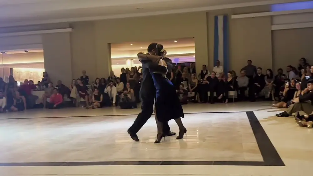 Video thumbnail for Barbara Ferreyra y Agustin Agnez-Mendoencuentro Festival-Milonga "Mano Brava" Orq. Troilo 3/3