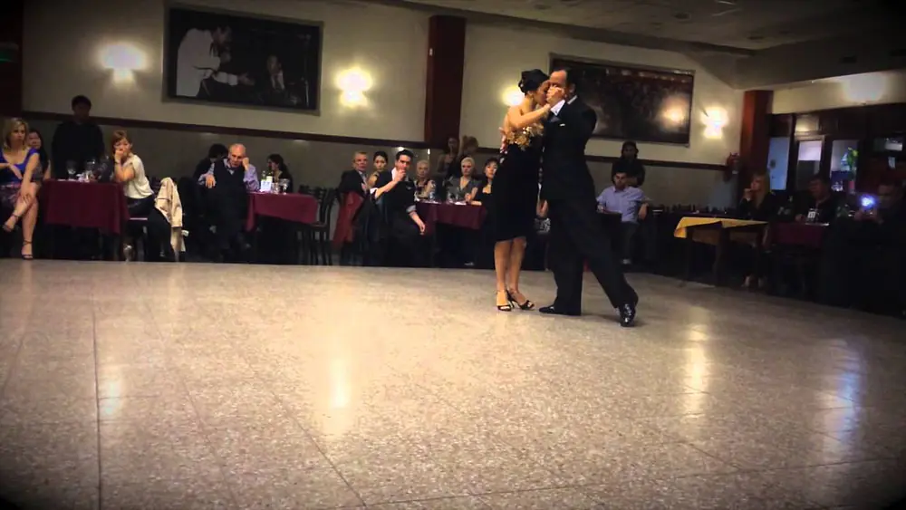 Video thumbnail for Maximiliano Cristiani & Jesica Arfenoni en Milonga La baldosa 1