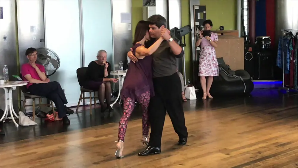 Video thumbnail for 2018 Tango Argentino ClassDemo - Alejandra Hobert y Adrian Veredice