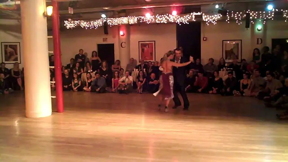 Video thumbnail for Argentine tango: Gabriel Misse & Analia Centurion - Ataniche, Tres Esquinas