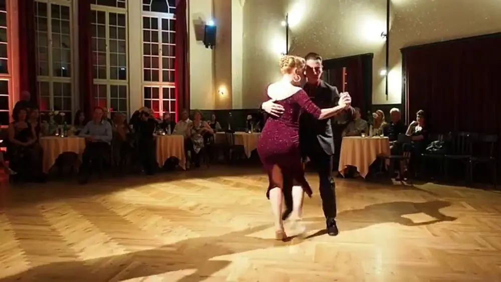 Video thumbnail for “Danzarín” A. Troilo. Maricel Giacomini, Bruno Gibertoni. Academia “La Flor del Tango” Braunschweig