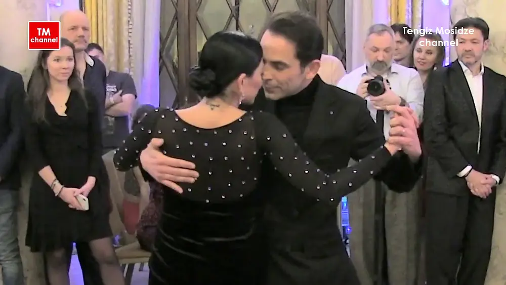 Video thumbnail for Geraldin Rojas with Ezequiel Paludi on nightly milonga in Moscow. Tango 2020.