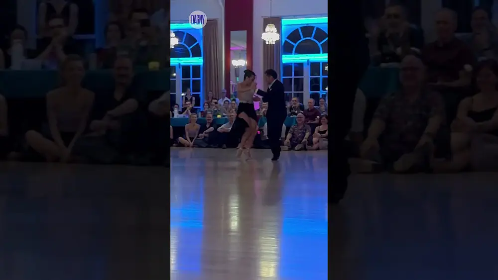 Video thumbnail for Yanina Quiñones & Neri Piliu dancing to "Milonga del ‘83" by La Juan D’Arienzo at TOTR 2024 (10/11)