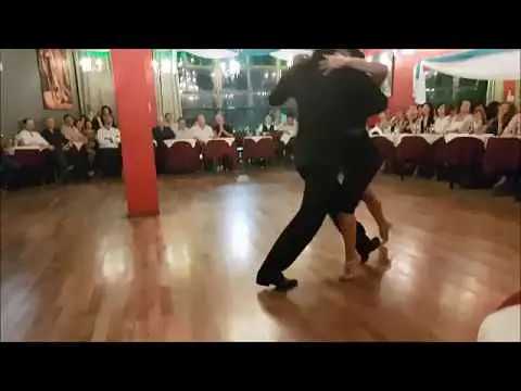 Video thumbnail for Milonga de los Domingos -  03/02/2019 - Rodrigo Palacios y Karina Colmeiro 2/4