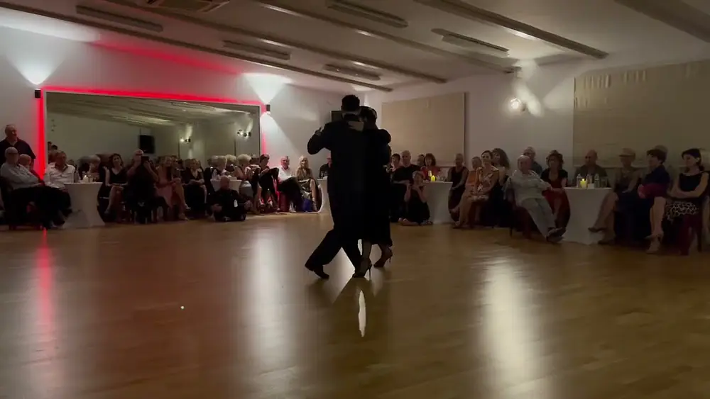 Video thumbnail for Barbara Ferreyra y Agustin Agnez-3/5-"La Milonga que Faltaba" Orq.Donato-Marsella, Francia