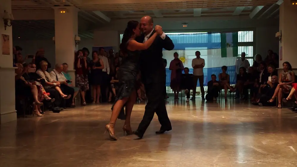 Video thumbnail for Diego Benavidez y Natasha Agudelo - "Pensálo Bien"