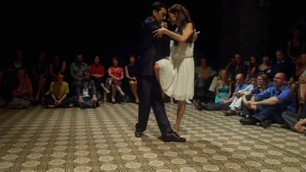 Video thumbnail for Demian Garcia & Eugenia Ramirez en Patio de Tango 2013.