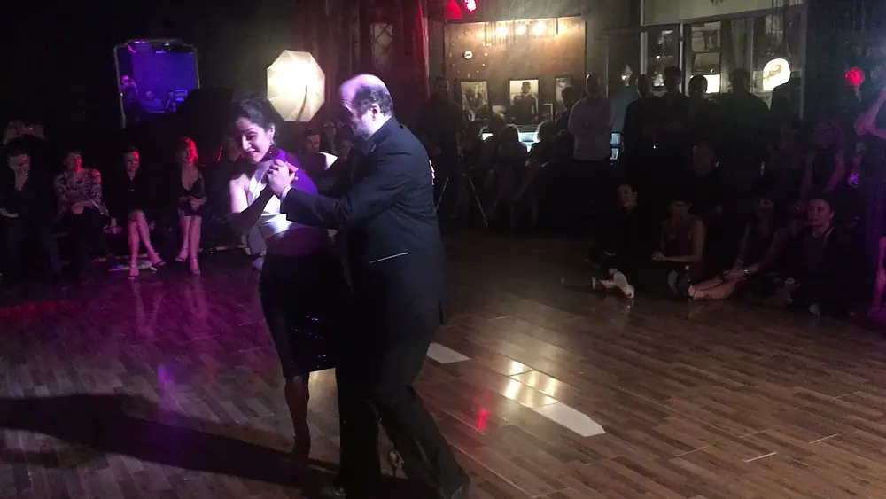Video thumbnail for Nick Jones y Diana Cruz - Masters of Tango - Winter Tango Catania 2019