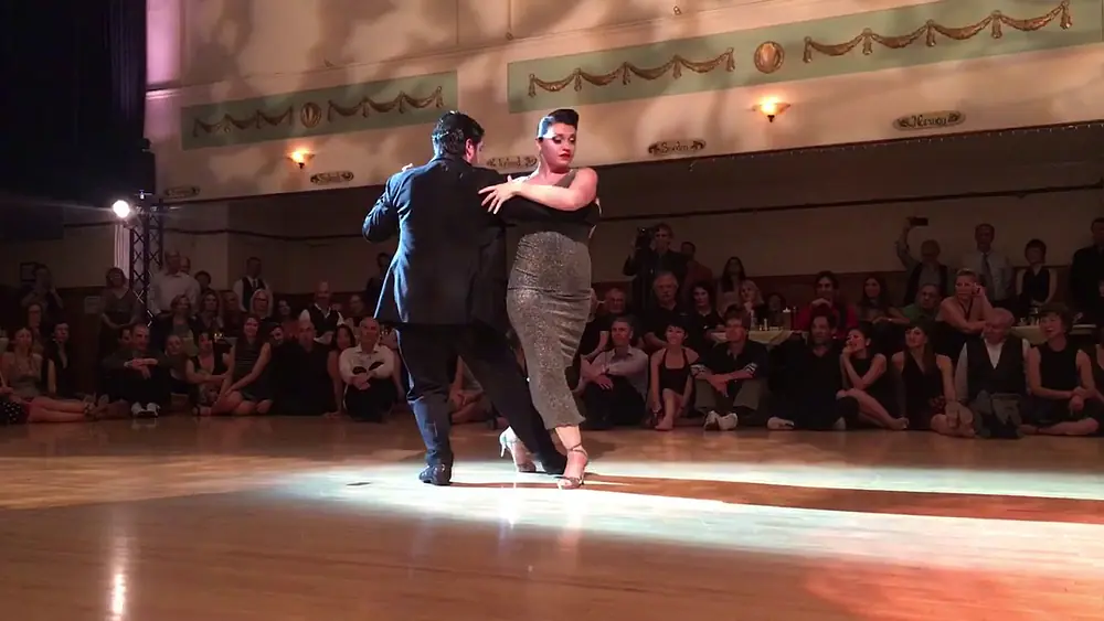 Video thumbnail for Ariadna Naivera & Fernando Sanchez
