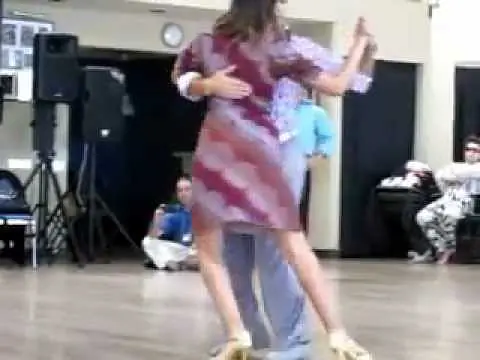 Video thumbnail for Sebastian Achaval and Roxana Suarez, Enrosques