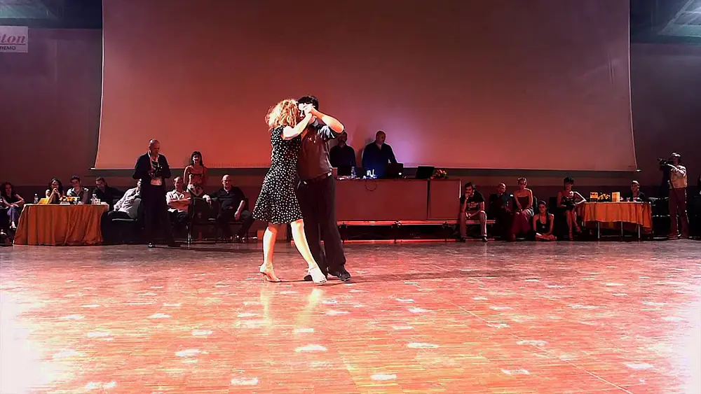 Video thumbnail for Noelia Hurtado Y Carlitos Espinoza -San Remo 2012- Tango 3