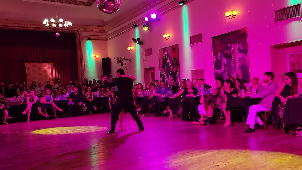 Video thumbnail for Jimena Hoeffner y Max Vera at Pipi Cucu (1/3)