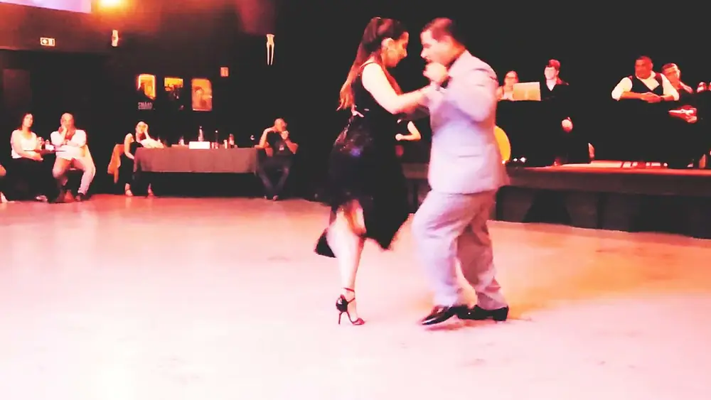 Video thumbnail for demo show FATIMA LARACOCH Y BRENNO MARQUES op zondag 19 mei 2025 dans 3