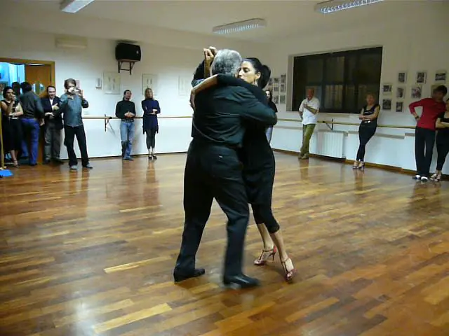 Video thumbnail for Gerardo Quiroz e Cristiana Casuscelli -  5 novembre 2011  ass. hastalamilonga