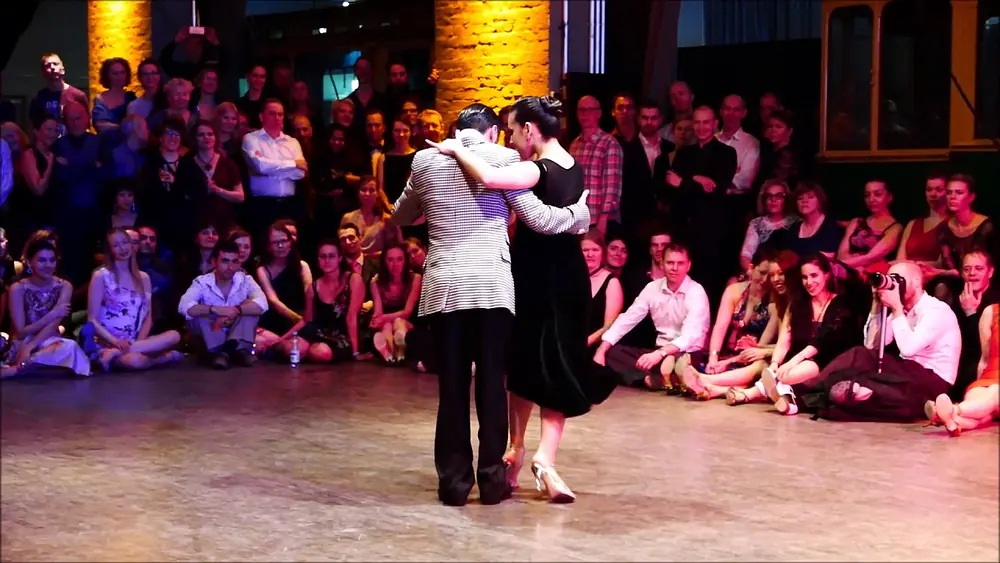 Video thumbnail for La Milonga De Buenos Aires - Yanina Quiñones & Neri Piliu