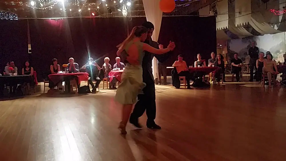 Video thumbnail for Sol Gabis y Agustín Rojas Allegro Milonga 2018.05.10 2 milonga