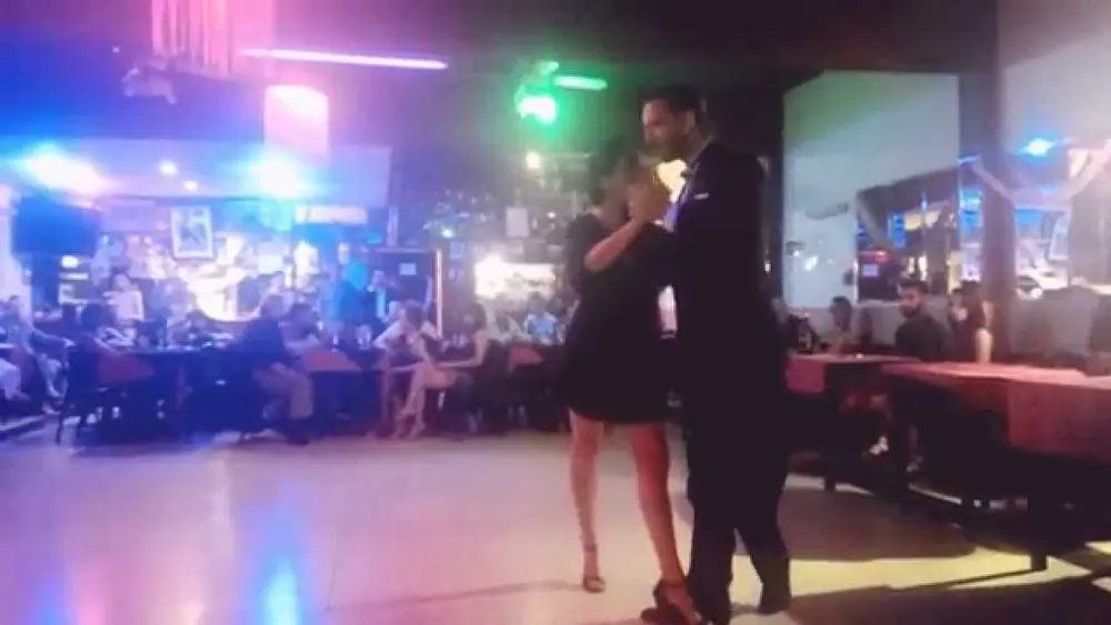 Video thumbnail for Natacha Poberaj y Julio Bassan 18/11/15