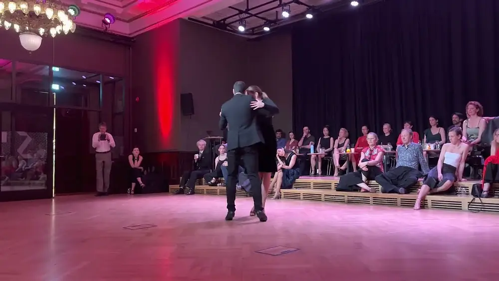 Video thumbnail for Oslo Tangos Gallamilonga Pablo Rodriguez & Ina Eriksen - Quejas de bandoneon Adolfo Beron