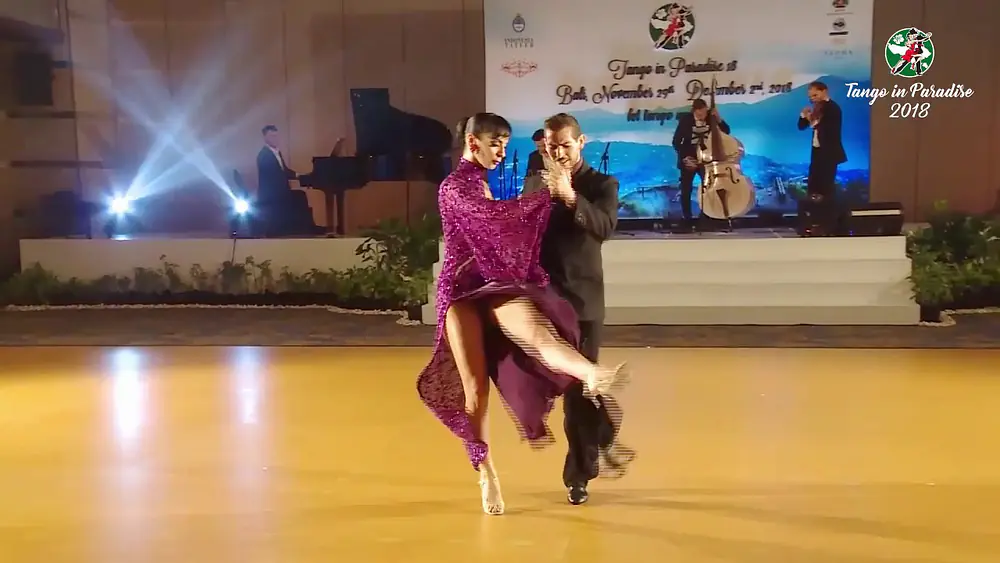 Video thumbnail for Gabriel Ponce y Analia Morales (Traditional Milonga - Tango in Paradise'18)