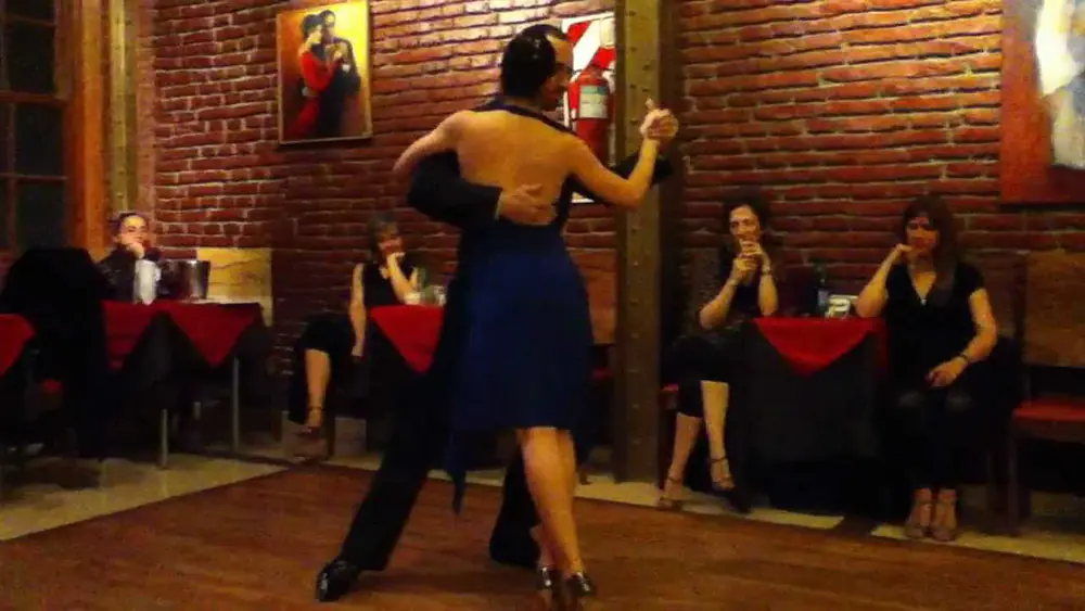 Video thumbnail for Bailaron Daiana Pujol & Filipe Lima Nobre - La Piccola Milonga Part.1