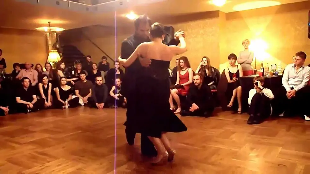 Video thumbnail for Daniela Pucci and Luis Bianchi improvise Troilo-Goyeneche