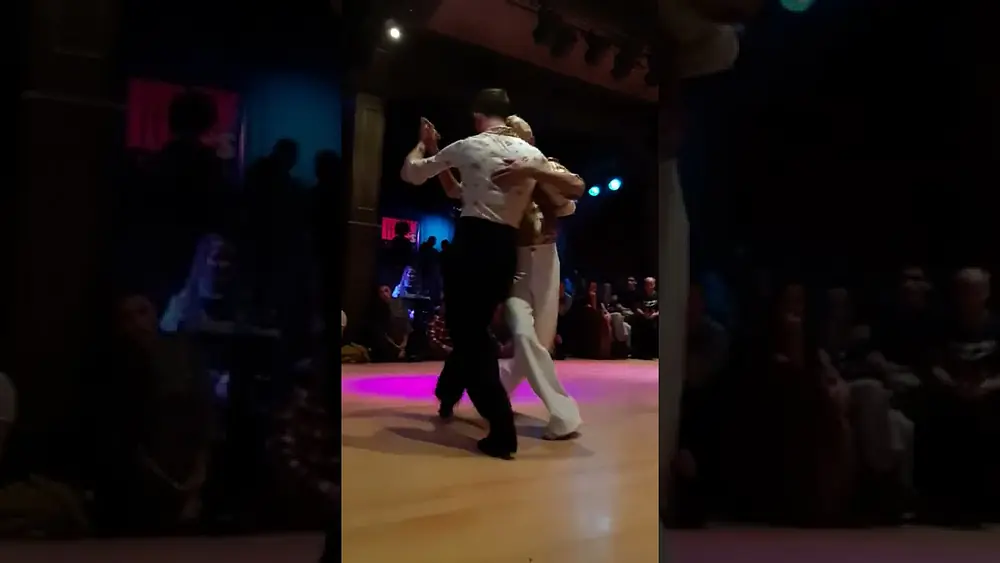 Video thumbnail for Juampy Ramirez y Martin Lasiar - Milonga de la puteada (2/4)