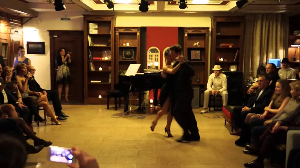 Video thumbnail for Tango - Stella Missé y Vladimir Khorev - 23.03.2014 - (1)