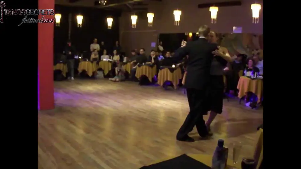 Video thumbnail for Liz & Yannick Vanhove en el Tango Secrets Festival 2013 02/02