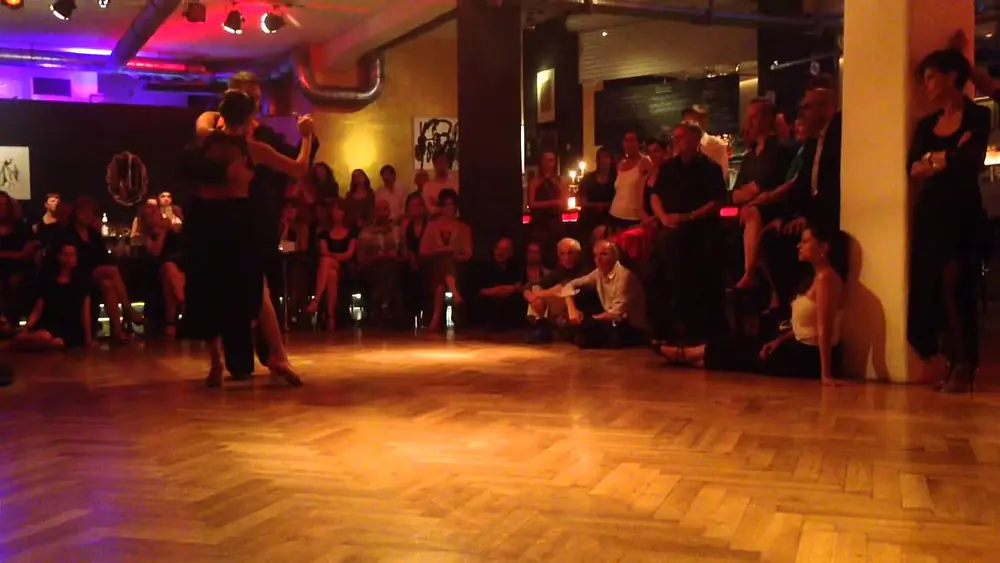 Video thumbnail for Santiago Fina & Samantha Dispari 1/4