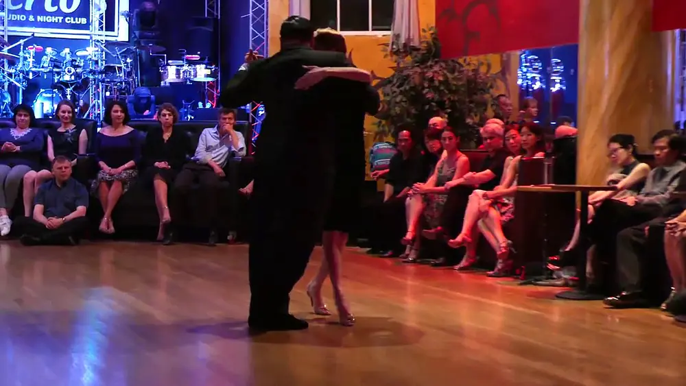 Video thumbnail for Argentine Tango | Cristian Palomo and Melisa Sacchi (2)