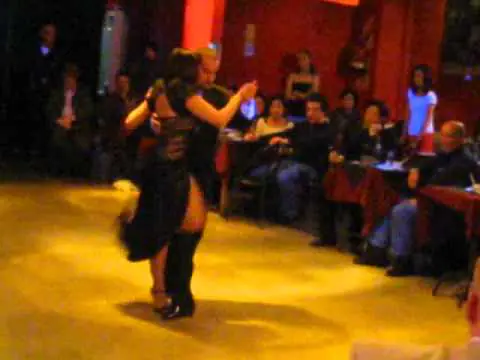 Video thumbnail for Campeones Mundiales de Tango Salon 2008- Daniel Nacucchio y Cristina Sosa.