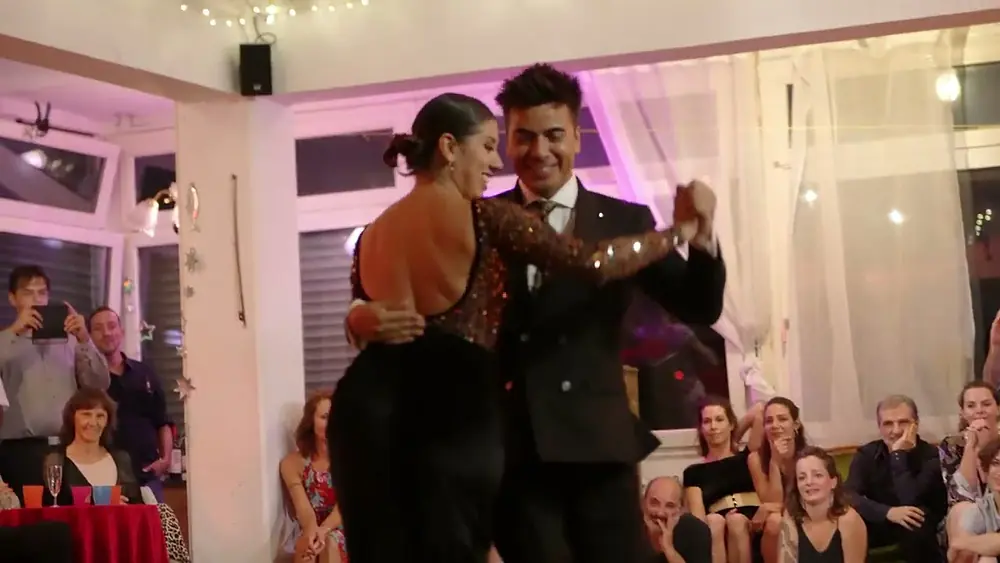 Video thumbnail for Roxana Suarez & Sebastián Achával dance Mano Brava at le Fleuve 17.9.22