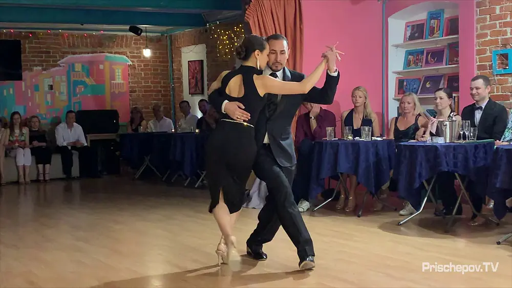 Video thumbnail for Sebastian Alzogaray & Elvira Lambo, Moscow, Milonga Bien Porteña 8.06.2019