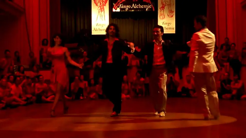 Video thumbnail for Cambio de parejas at Red Milonga, Tango Alchemie 2011, Ismael, Maria, Martin & Maurizio