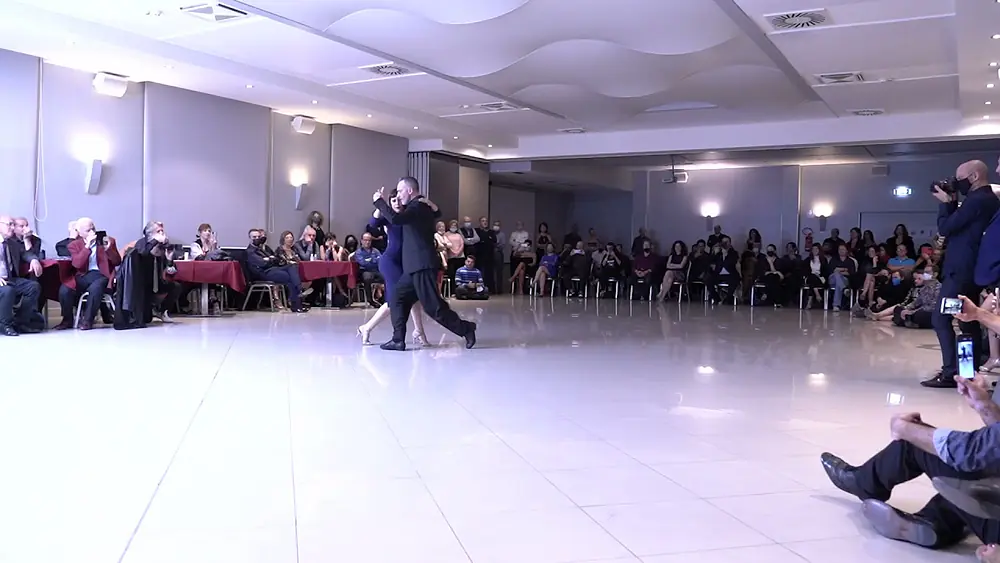 Video thumbnail for Joe Corbata &  Lucila Cionci - Catania Tango d'Autunno 2021 (1/4)