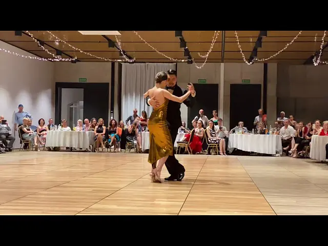 Video thumbnail for Tekla Gogrichiani & Julio Saavedra (2/4) - El Vino Triste | Tango Libre 2021