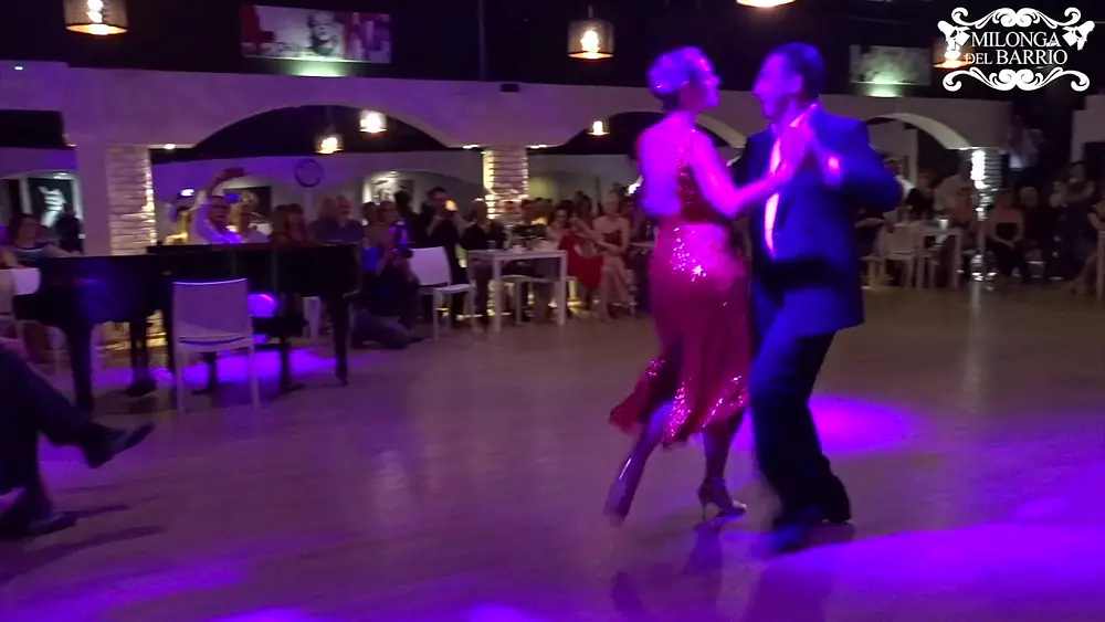 Video thumbnail for Diego Escobar Angelina Staudinger • Milonga del Barrio • 22/06/2018