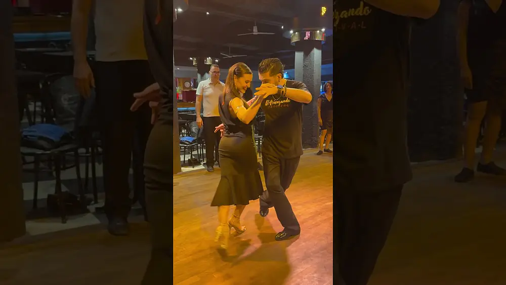 Video thumbnail for Hugo Patin & Celina Rotundo. Tango lessons: molinete. Marabú. BsAs December 29, 2024