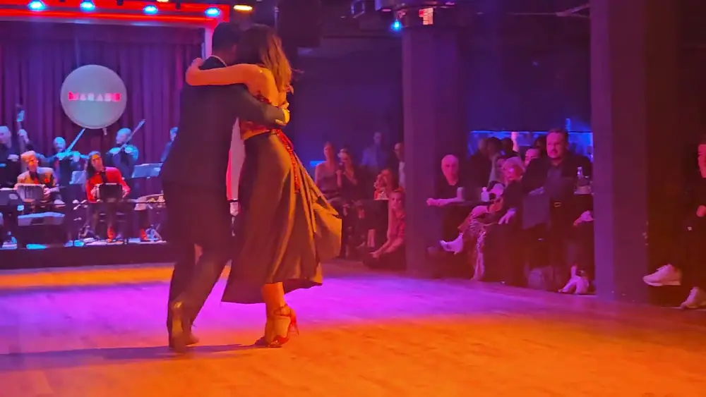 Video thumbnail for Paula Tejeda and Lucas Carrizo at Milonga Parakultural (2 of 2)