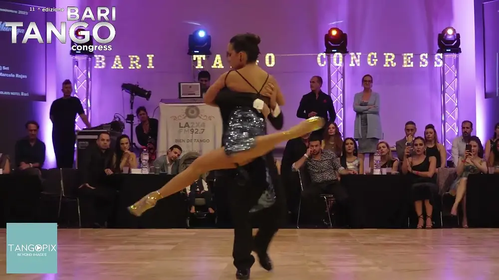 Video thumbnail for XI Bari International Tango Congress  Neri Piliu & Yanina Quiñones 1/3