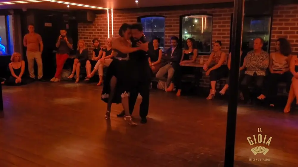 Video thumbnail for Oscar Beltran & Vicky Laverde (1/4)